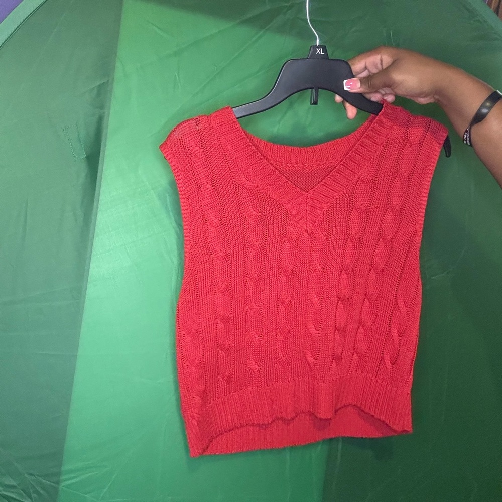Red Knit Sleeveless Sweater Vest